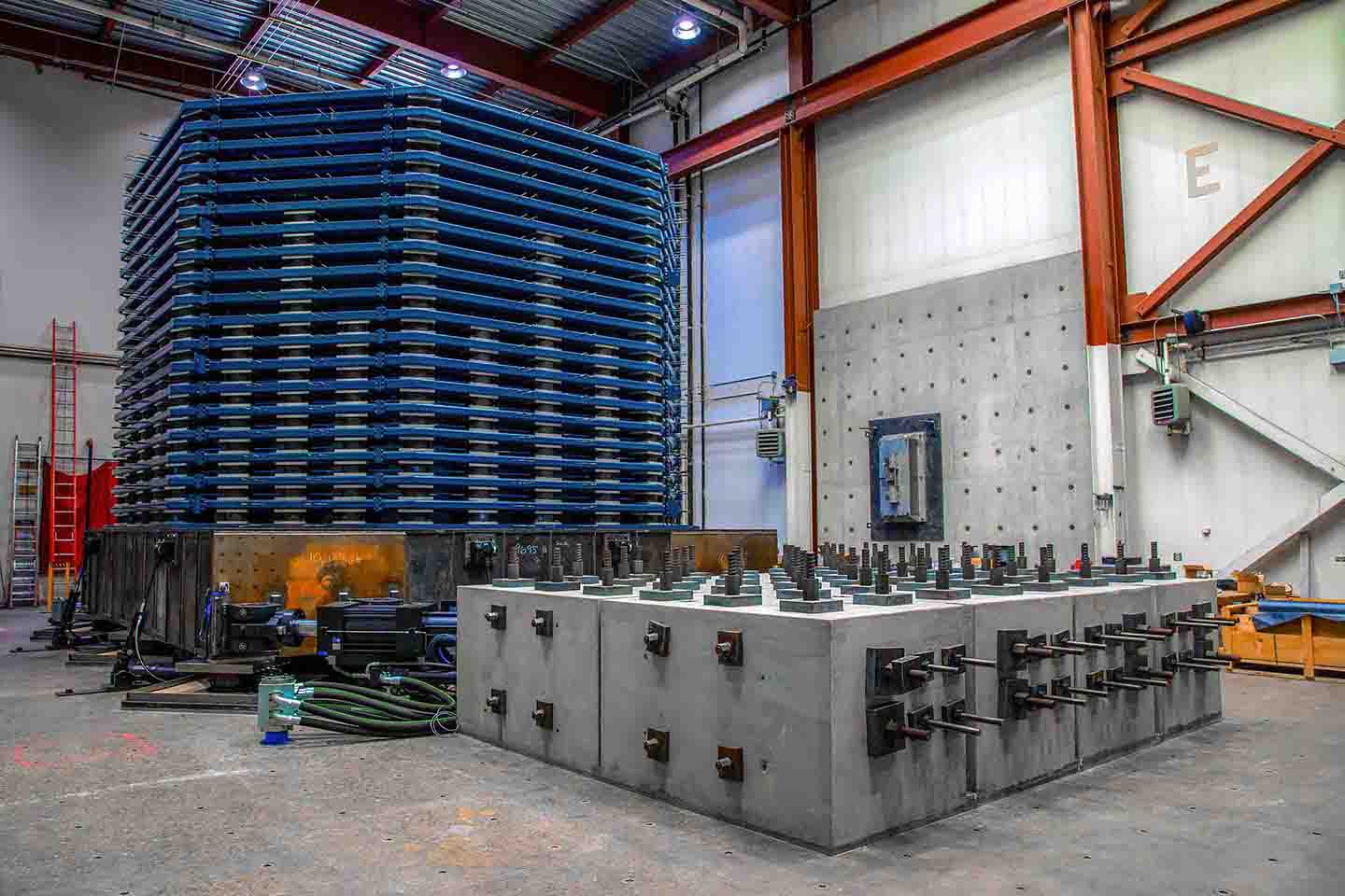 15-foot-tall laminar soil box inside lab