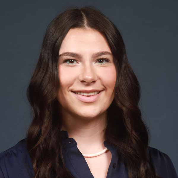 Headshot of Abbi Zollotuchen