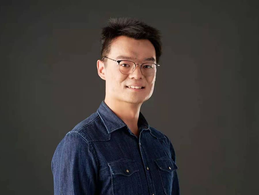Weixin Yang