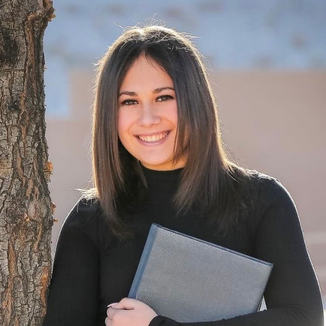 Headshot of Lauren Feldman