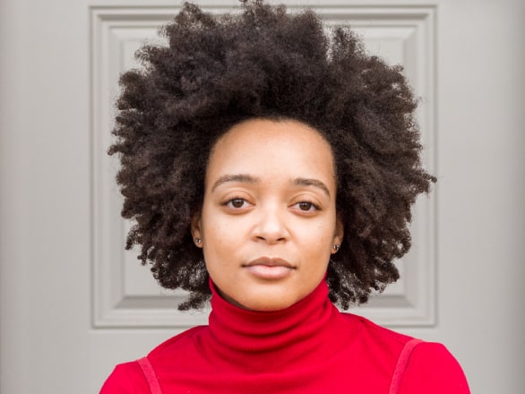 stephanie woods headshot