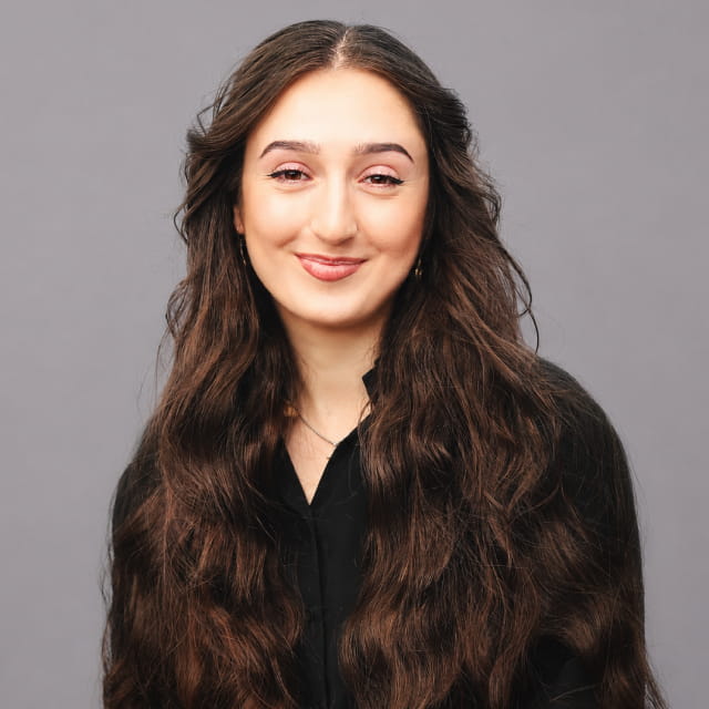 Naomi Karapetyan headshot