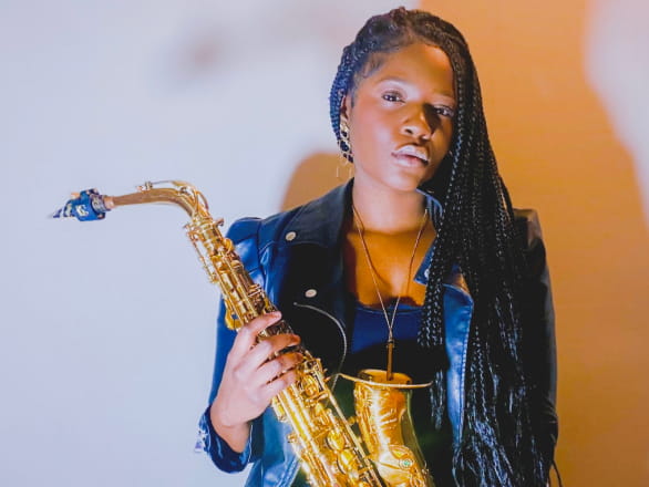 anisha rush headshot