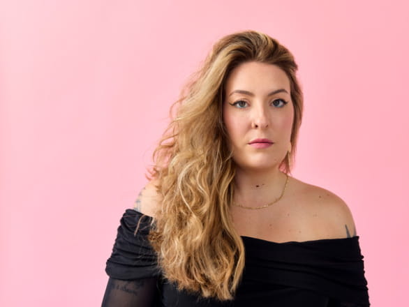 Bailey Grogan headshots