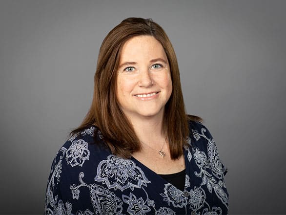 Jen Laslo headshot