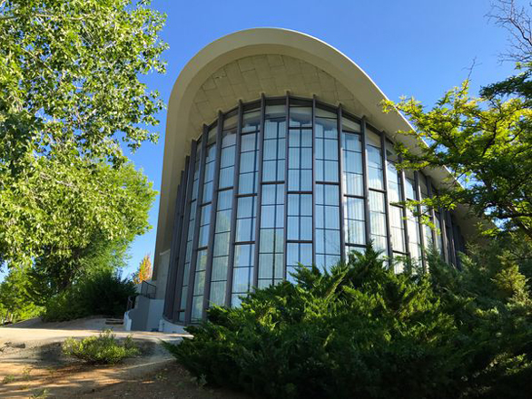 Fleischmann Planetarium exterior