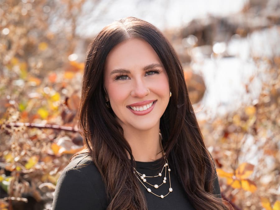 Headshot of Andrea Clustka