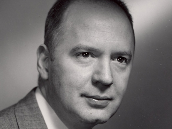 Black and white headshot of Minard W. Stout