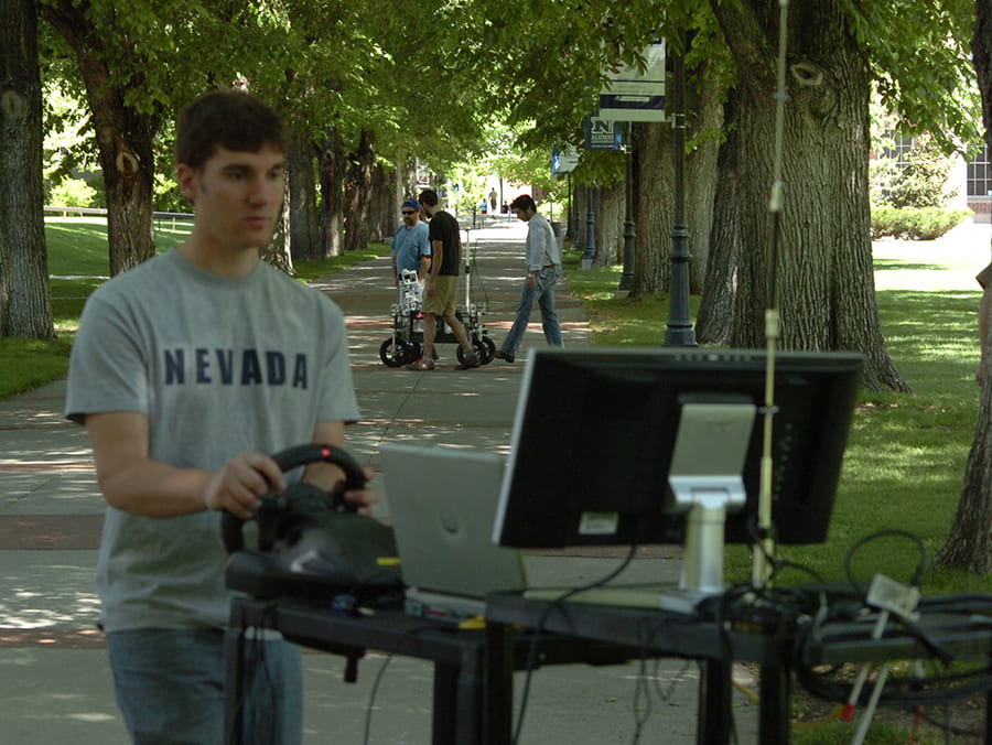 students operate rover 