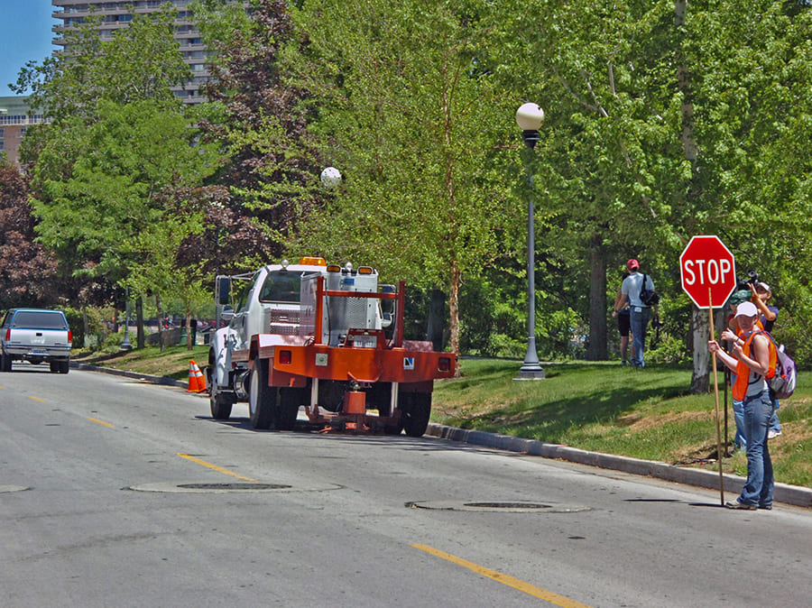 minivibe truck hunts for earthquake faults