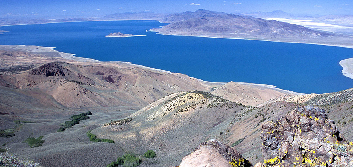 Pyramid Lake