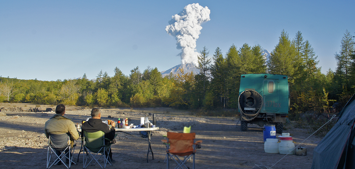 Volcano viewing in Kamchatka