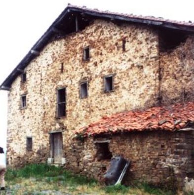 You might mistake this fophotograph of a farmhouse in Etxebarri.