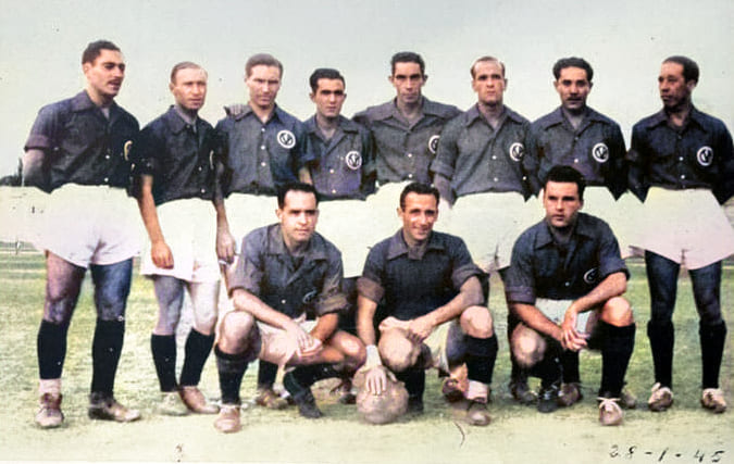 The first Deportivo Vasco team in 1945.