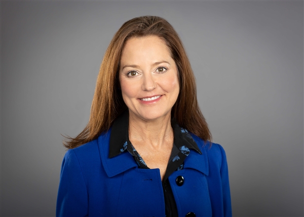 A photo of Carolyn Barbash.