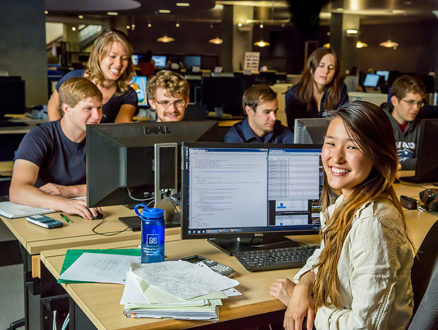 Students at computer in the Knowledge Center