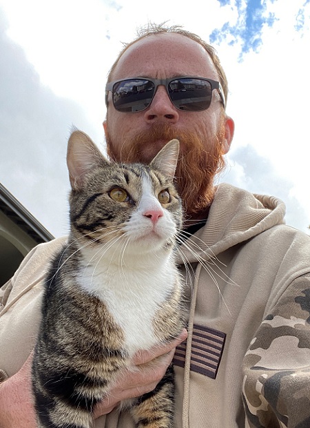 Brian Kelley and his cat