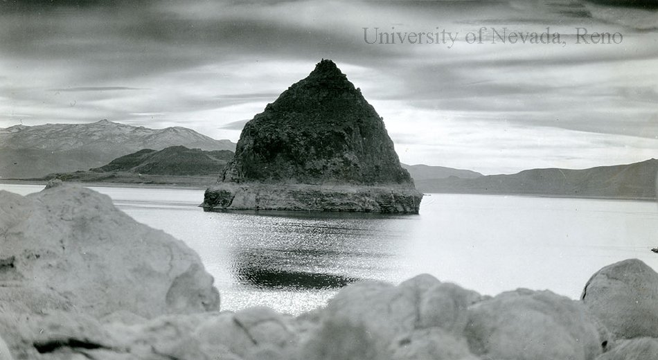 Black and white photograph of the tufa rock formation on Pyramid Lake