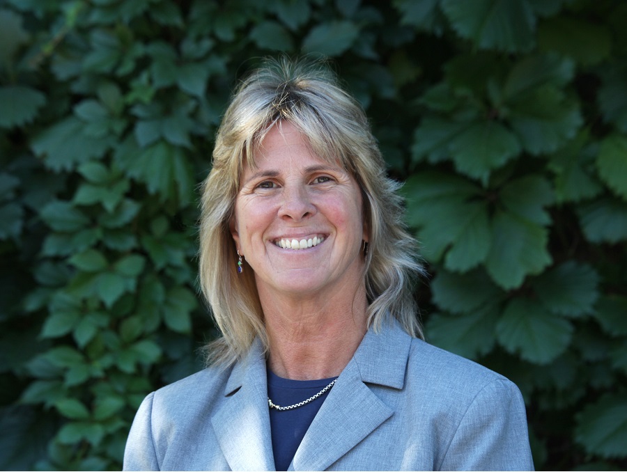 Headshot of Cary Groth, the director of the College of Business Sports Management Program.