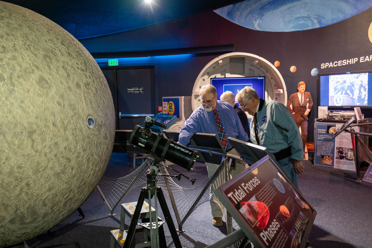 Harrison Schmitt and Paul McFarlane in the Planetarium gallery