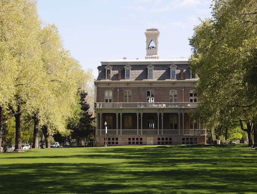 Photo of the Quad facing Morill Hall. 