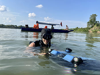 submersible ready to dive