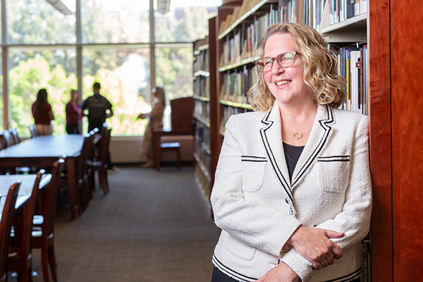 College Libraries play key function in decreasing college students’ academic prices College Libraries play key function in decreasing college students’ academic prices