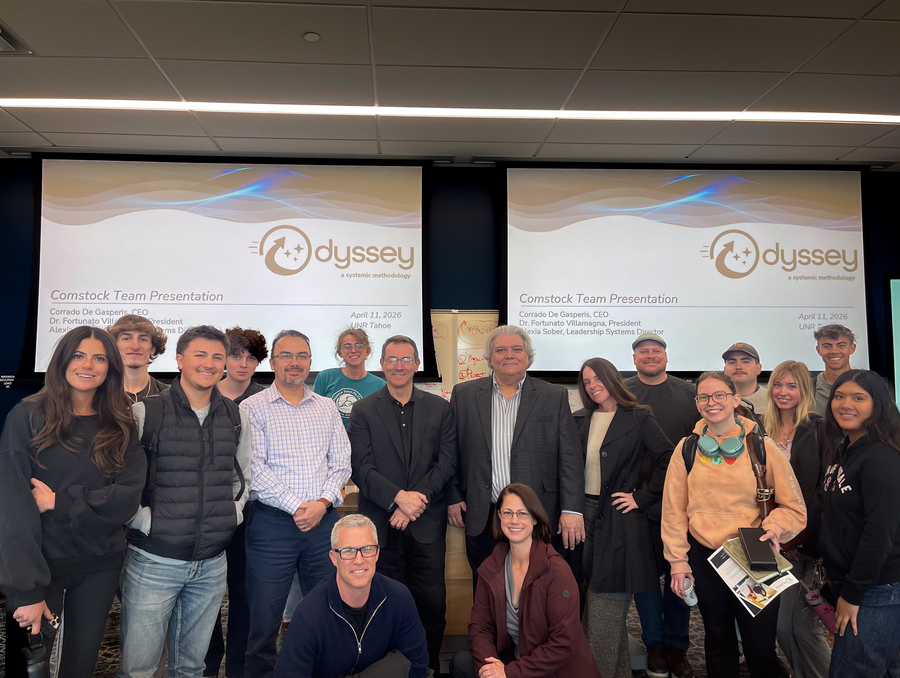 A group of faculty, industry leaders, and students during the Innovation Weekend course.