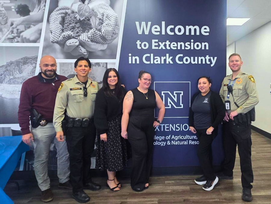 Metro police officers along with Hope and Recovery staff.