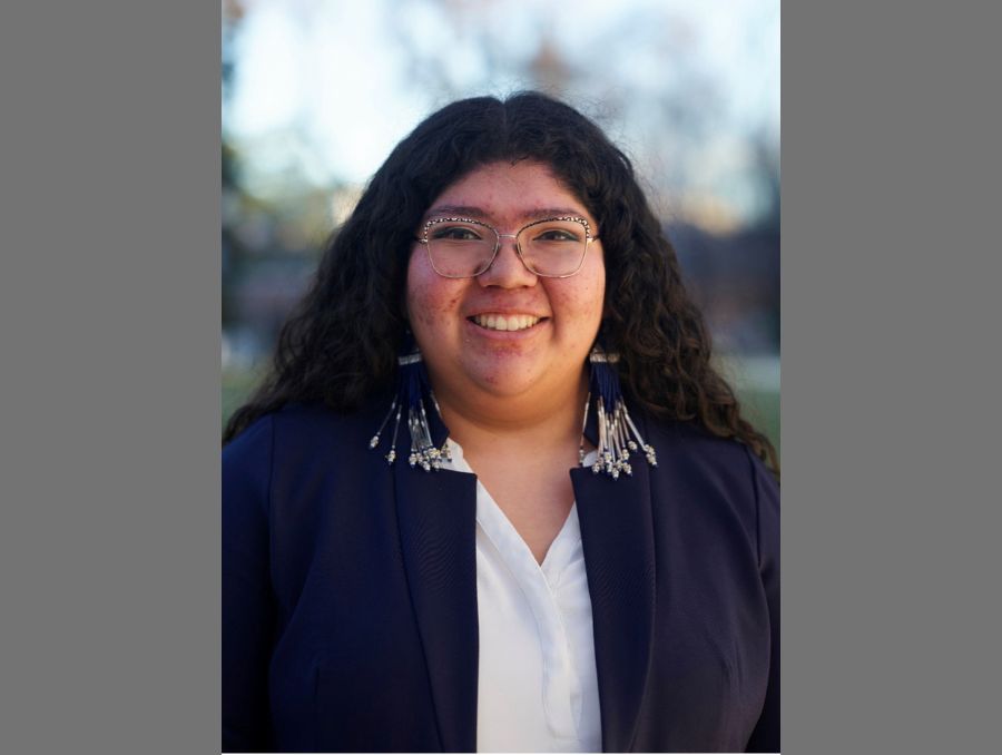 Sydney Williams headshot.